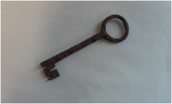 I found this iron key amongst our artefacts, the very key to fellow intern Ciaran’s heart. It’s old and crusty just like him.