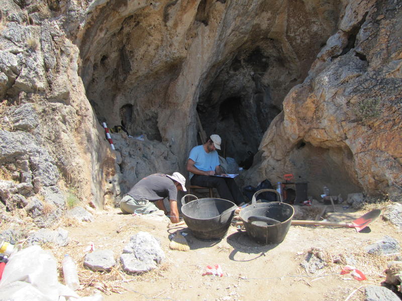 AIA supporters underwrite projects that include amazing discoveries, like excavations at Damnoni in Crete that have revealed a previously unknown culture. Photo by Thomas F. Strasser.