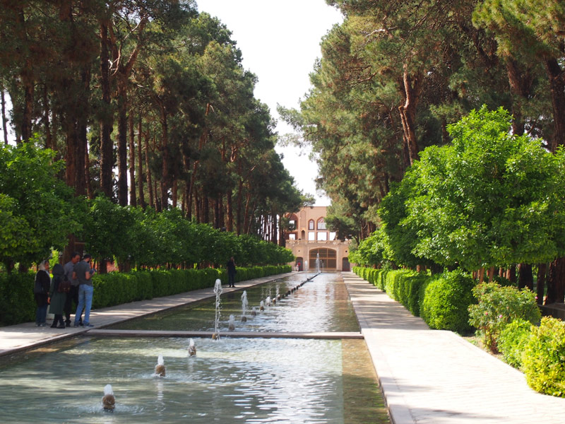 Yazd, Dolat Abad Garden © Andrew Moore