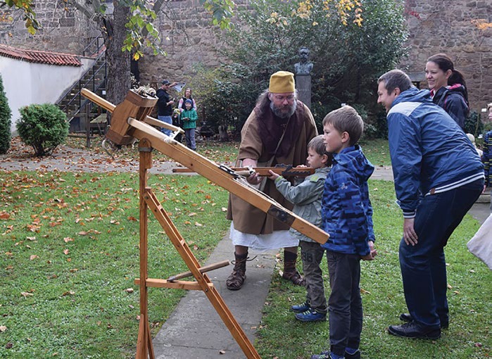 Trying replica Roman weapons at an IAD event in the Czech Republic