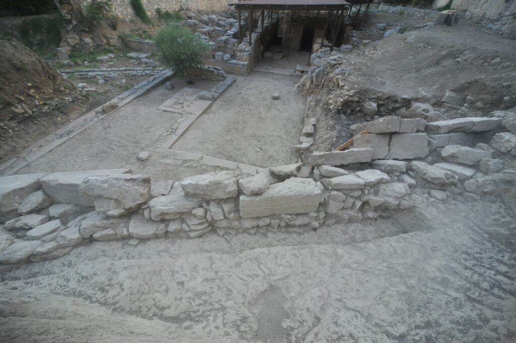 Fig. 3, Archanes 2025